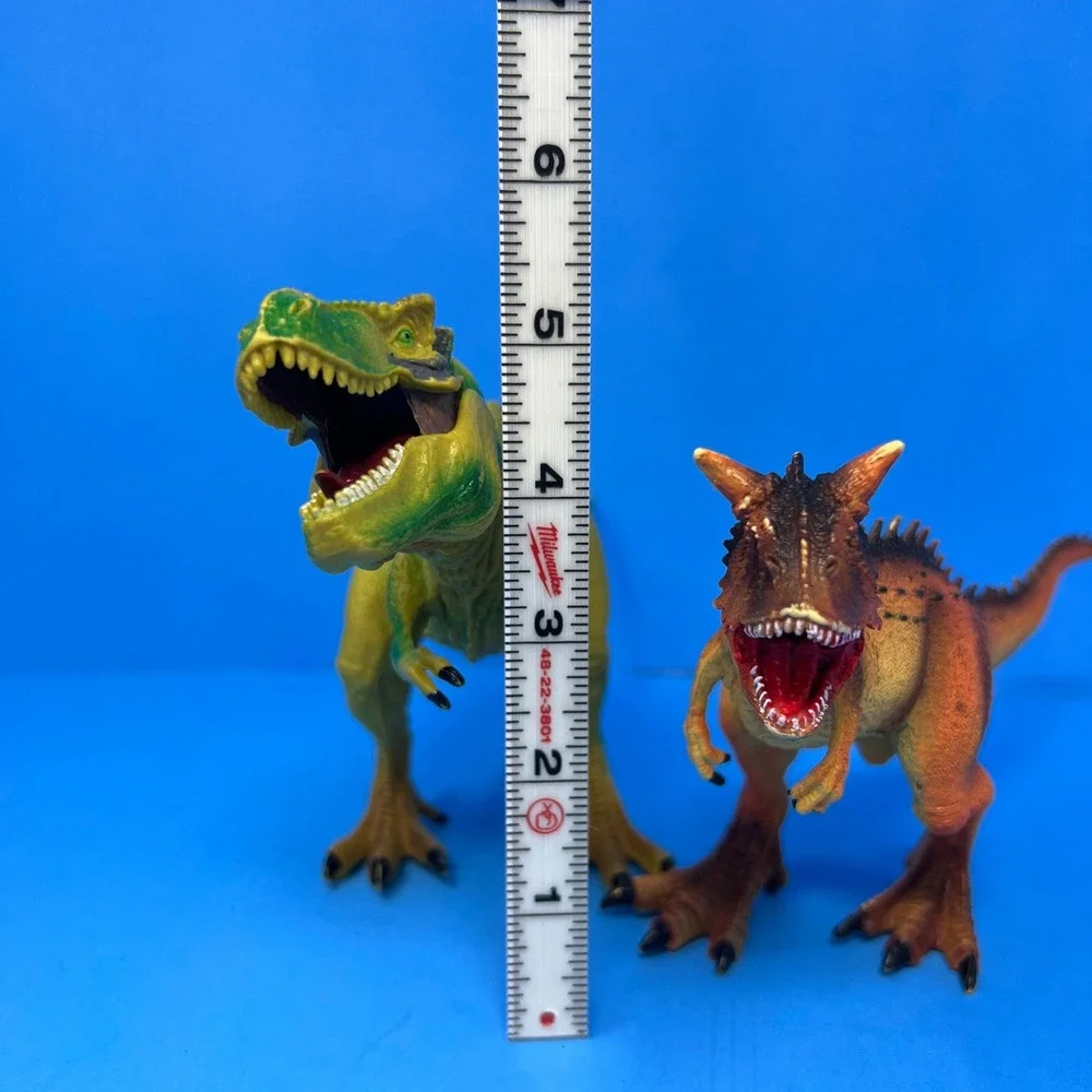 Unbranded Dinosaur Toy Figure Set 8 to 10 Inch Green Orange T Rex Carnotaurus‎